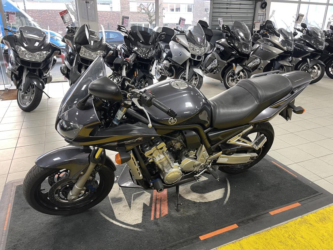 Yamaha 1000 FAZER REP.ECH.POSS 3 999