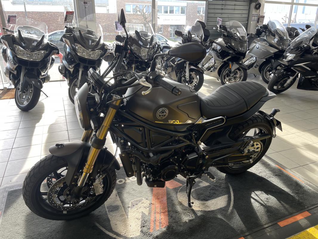Benelli LEONCINO 800 REP.ECH.POSS 5 499