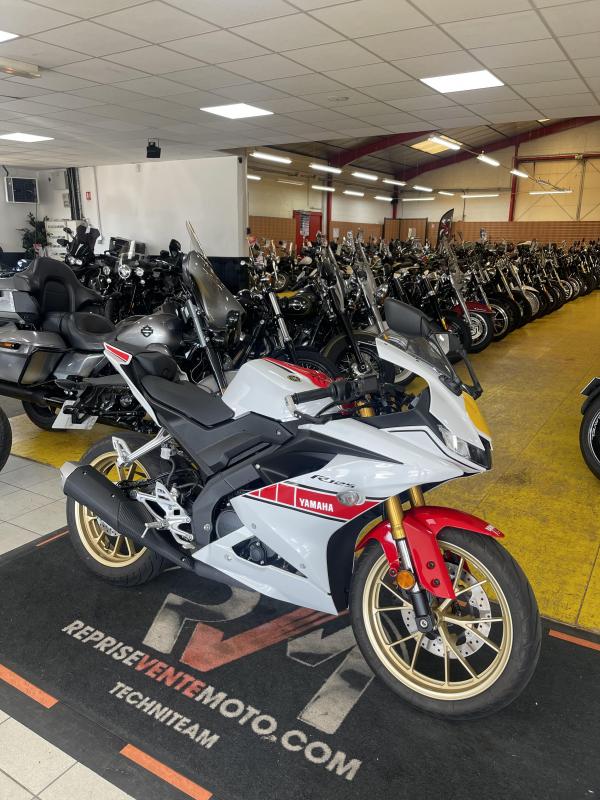 Yamaha YZF R125 REP.ECH.POSS 4 599