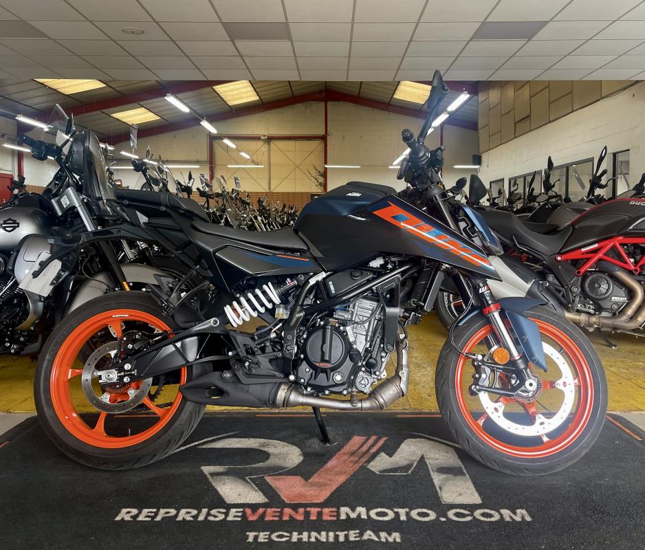 KTM 125 DUKE SEULEMENT 420 KMS REP.ECH.POSS 4299€
