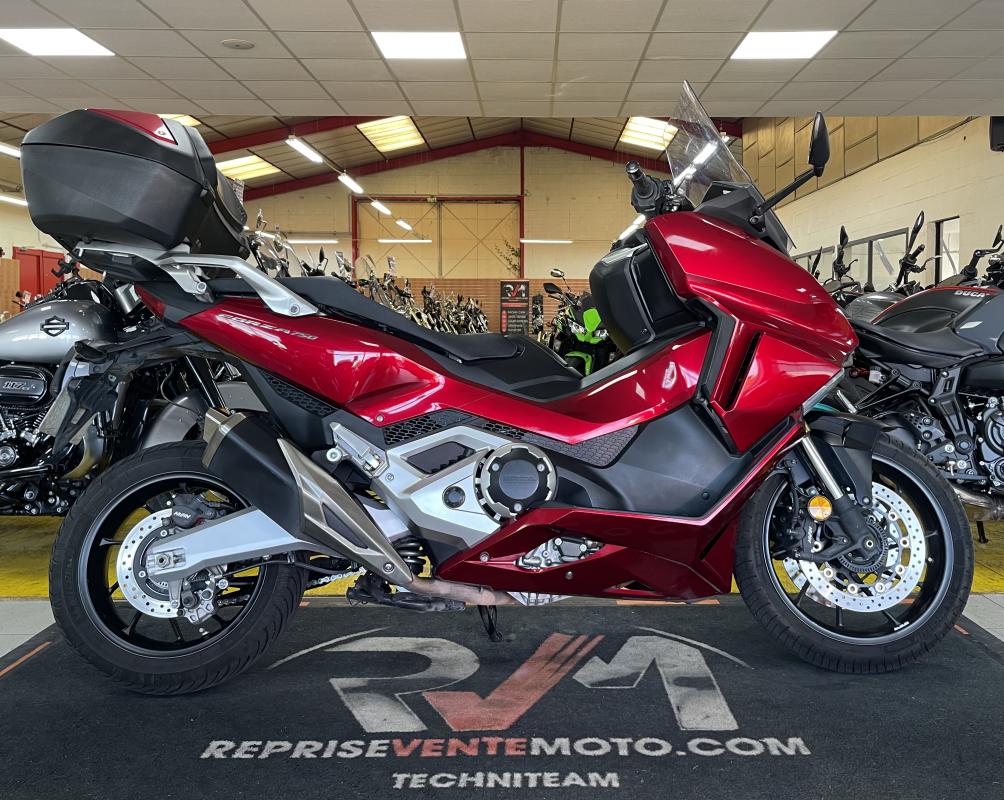 Honda 750 FORZA REP.ECH.POSS 7599€