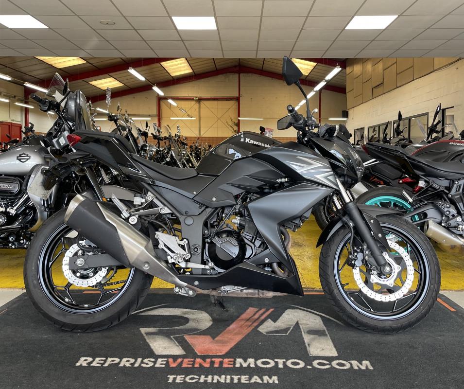 Kawasaki Z300 REP.ECH.POSS 3899€