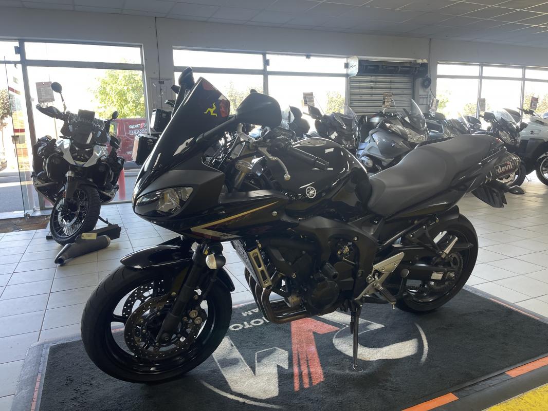 Yamaha FZ6 S2 REP.ECH.POSS 2 999