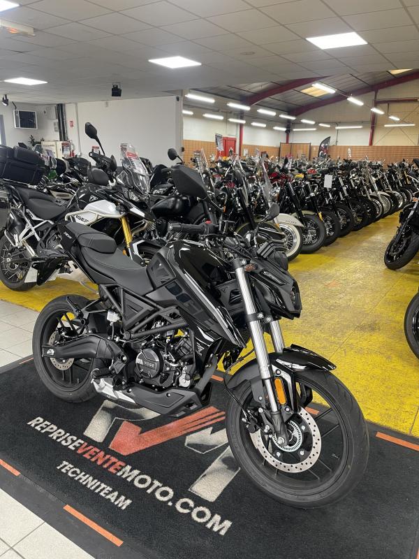 Voge 125 R REP.ECH.POSS 2 999