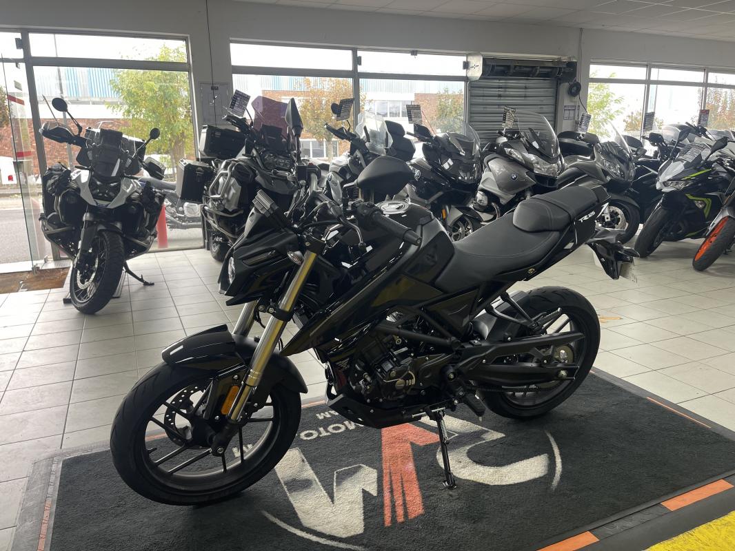 Voge 125 R REP.ECH.POSS 2 999