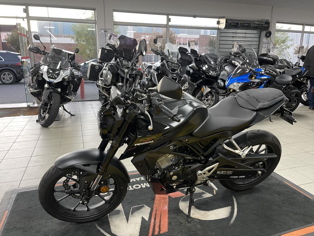 Honda CB125R REP.ECH.POSS 4 199