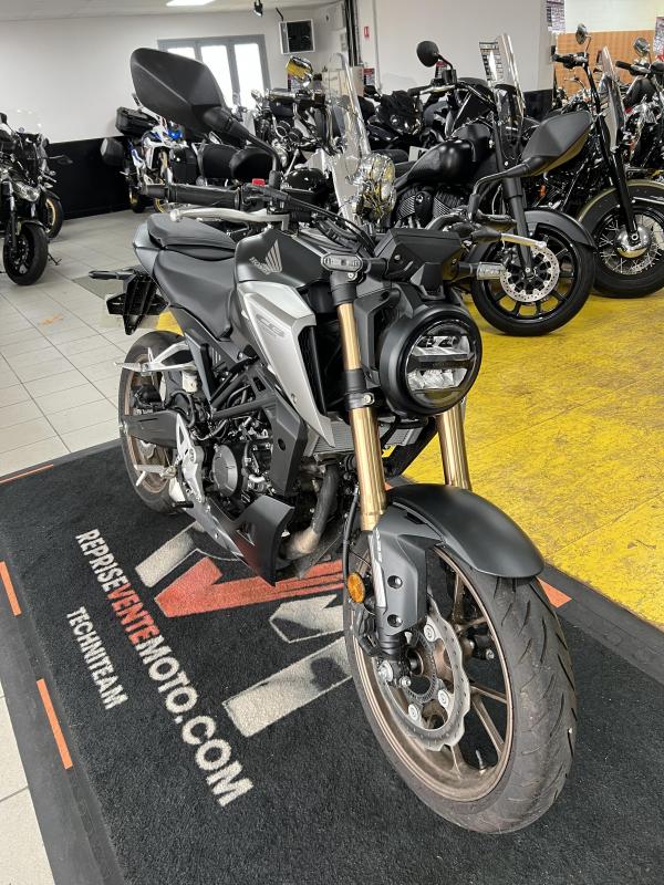 Honda CB 125 R REP.ECH.POSS 3 799