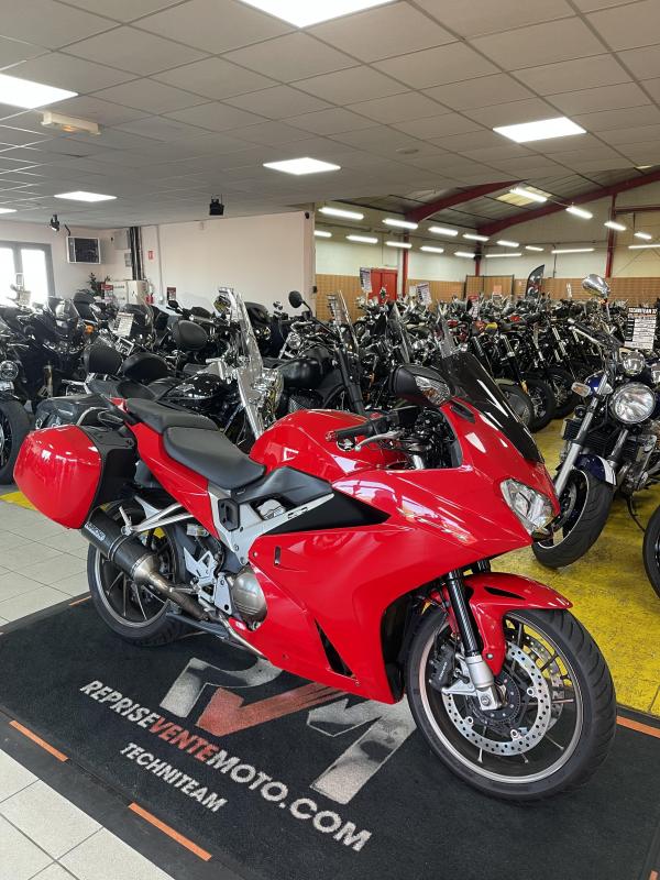 Honda 800 VFR REP.ECH.POSS 6 499