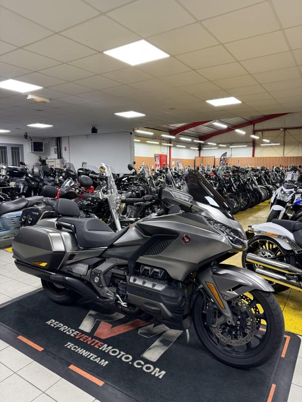 Honda GOLDWING BAGGER 1800 REP.ECH.POSS 16 599