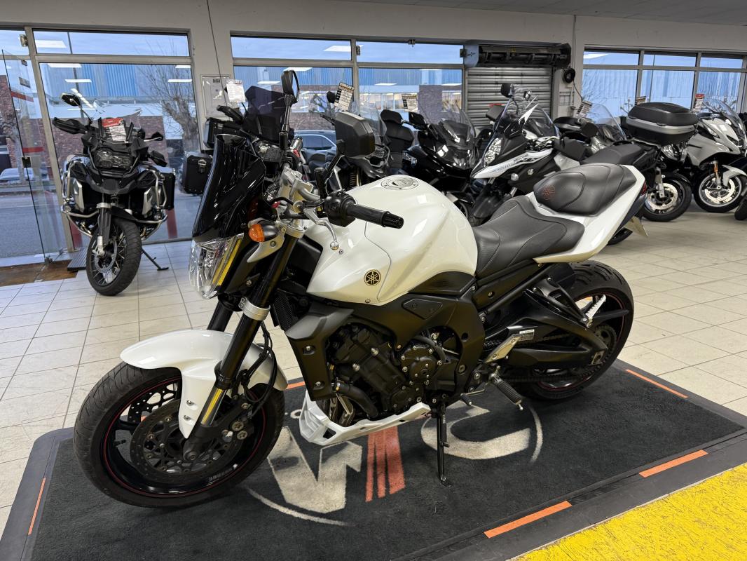 Yamaha FZ1 REP.ECH.POSS 4 999
