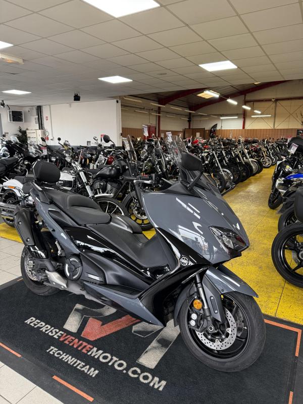 Yamaha T-MAX TECH MAX 560 REP.ECH.POSS 8 799