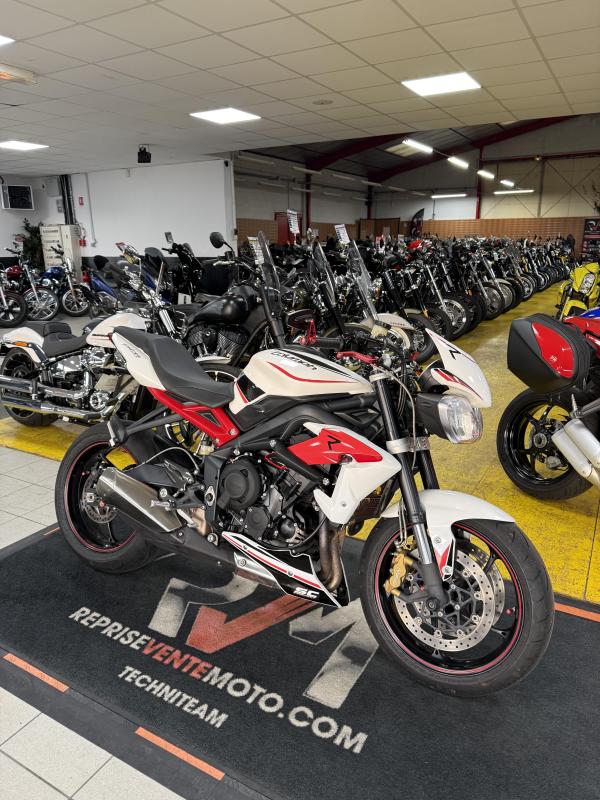 Triumph 675 STREET TRIPLE R REP.ECH.POSS 4 499