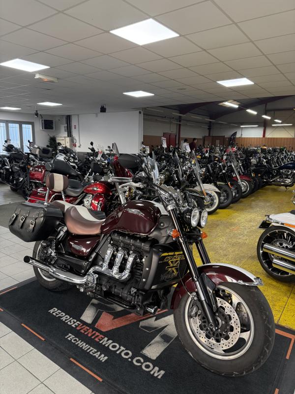 Triumph ROCKET 3 REP.ECH.POSS 8 499