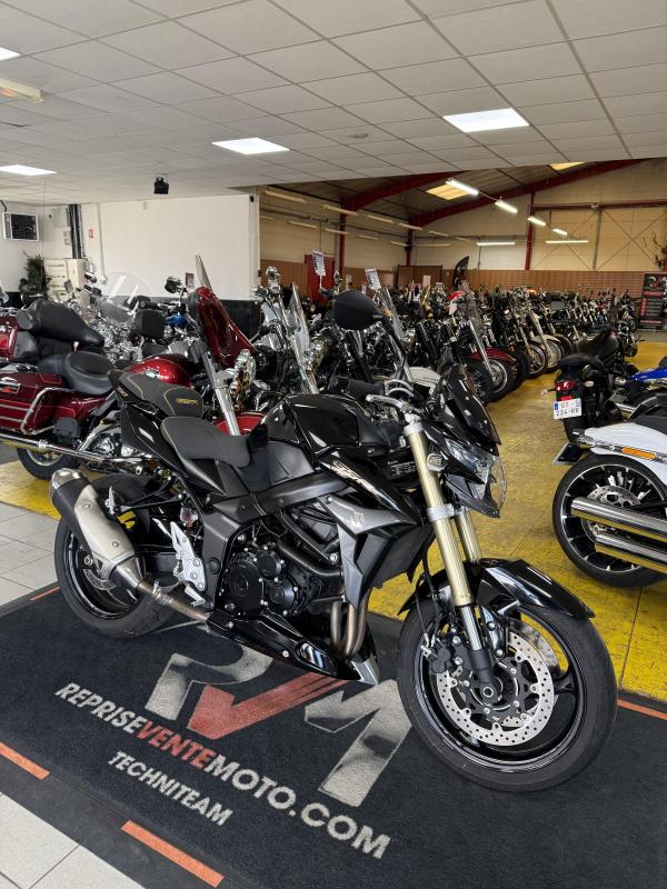 Suzuki 750 GSR REP.ECH.POSS 4 799