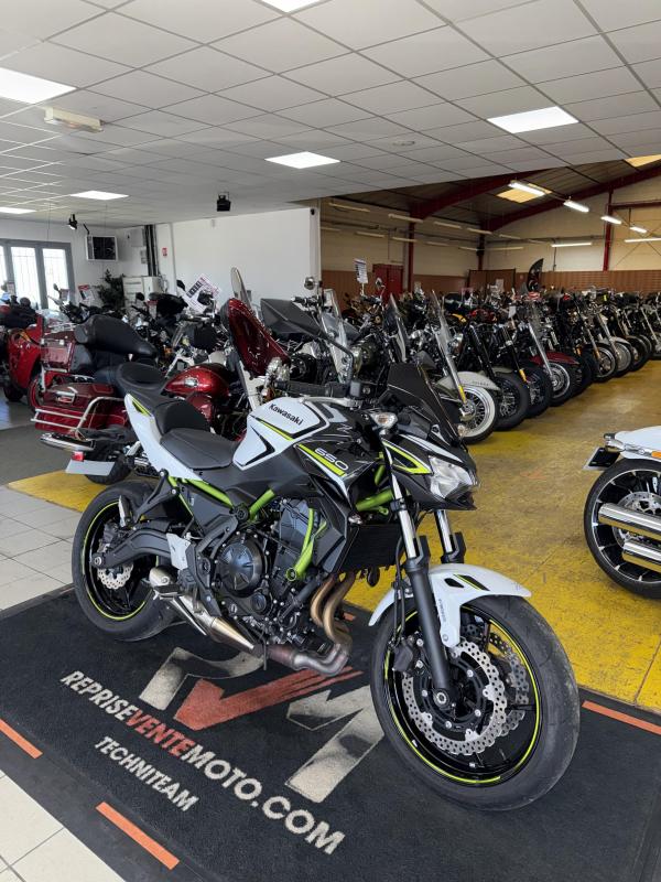 Kawasaki Z650 REP.ECH.POSS 5 499