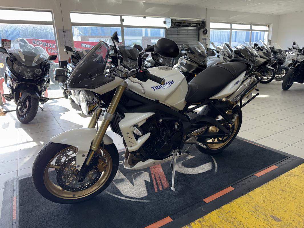 Triumph 675 STREET TRIPLE REP.ECH.POSS 4 999