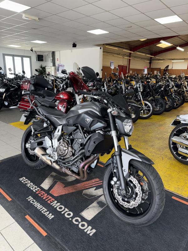 Yamaha MT07 REP.ECH.POSS 5 199