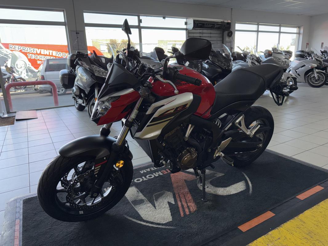 Honda CB650F SEULEMENT 1000 KMS REP.ECH.POSS 4 699