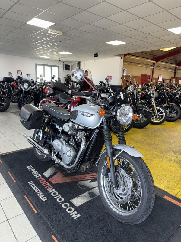 Triumph T120 REP.ECH.POSS 7 999