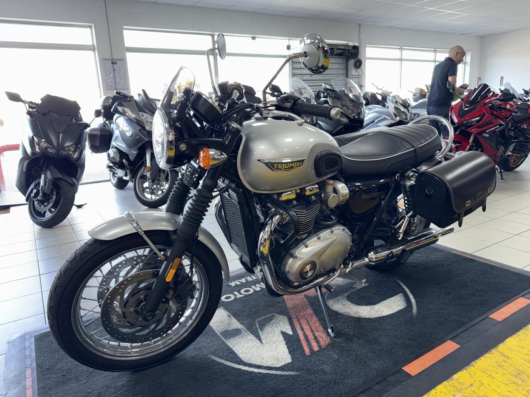 Triumph T120 REP.ECH.POSS 7 999