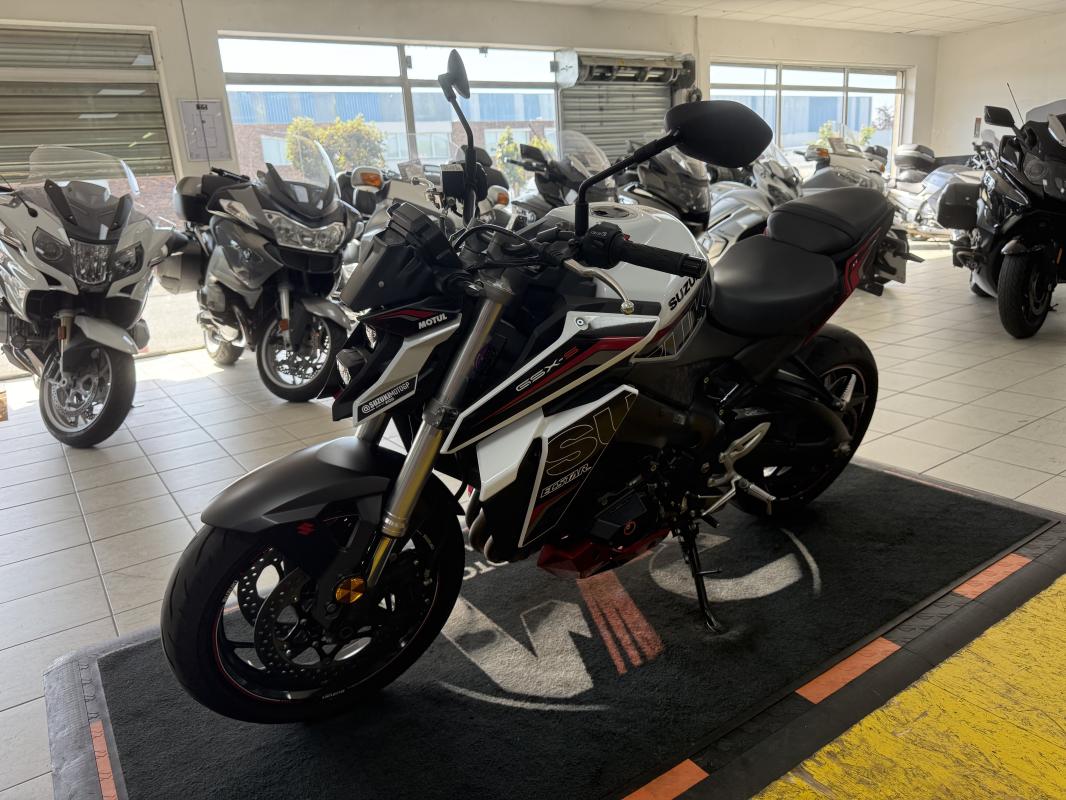 Suzuki GSXS 950 REP.ECH.POSS 7 299