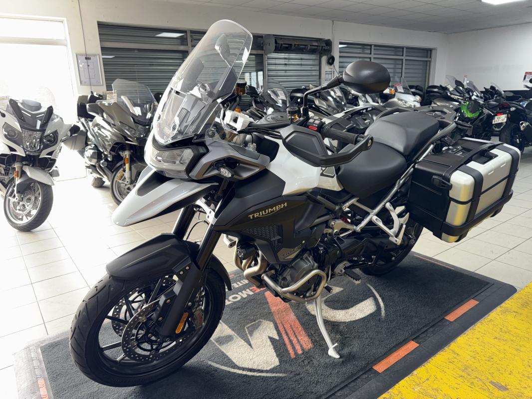 Triumph 1200 GT PRO REP.ECH.POSS 18 499