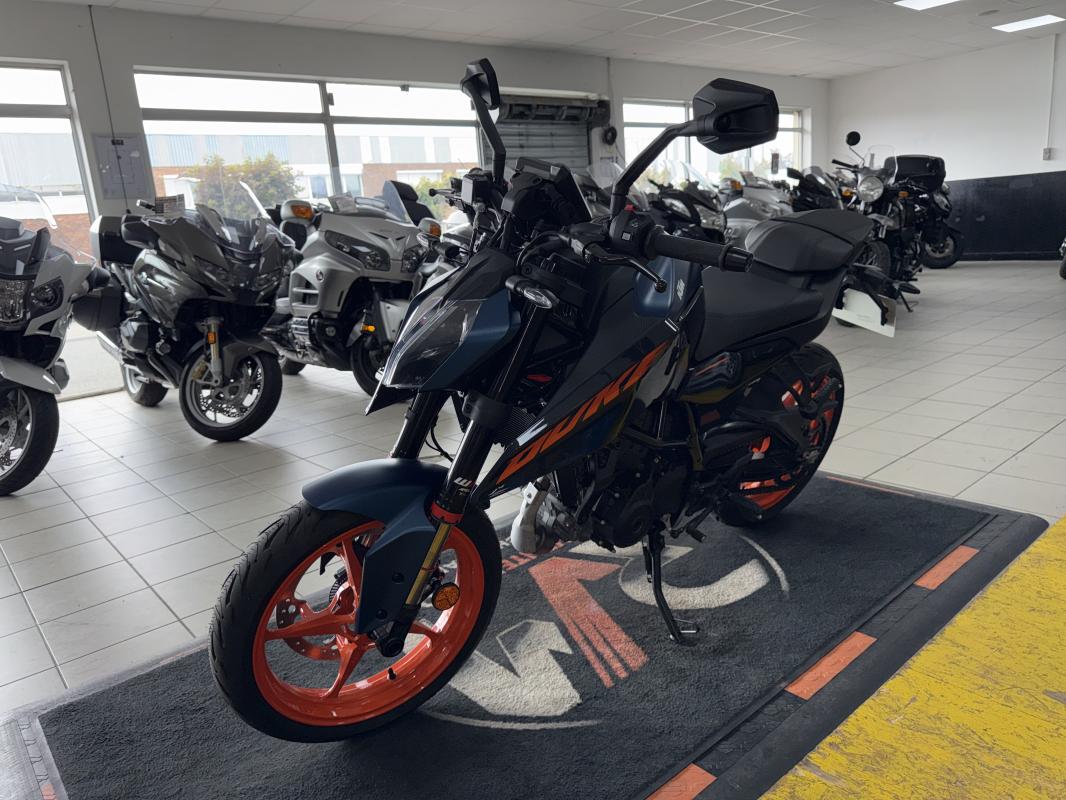 KTM 125 DUKE REP.ECH.POSS 4 399
