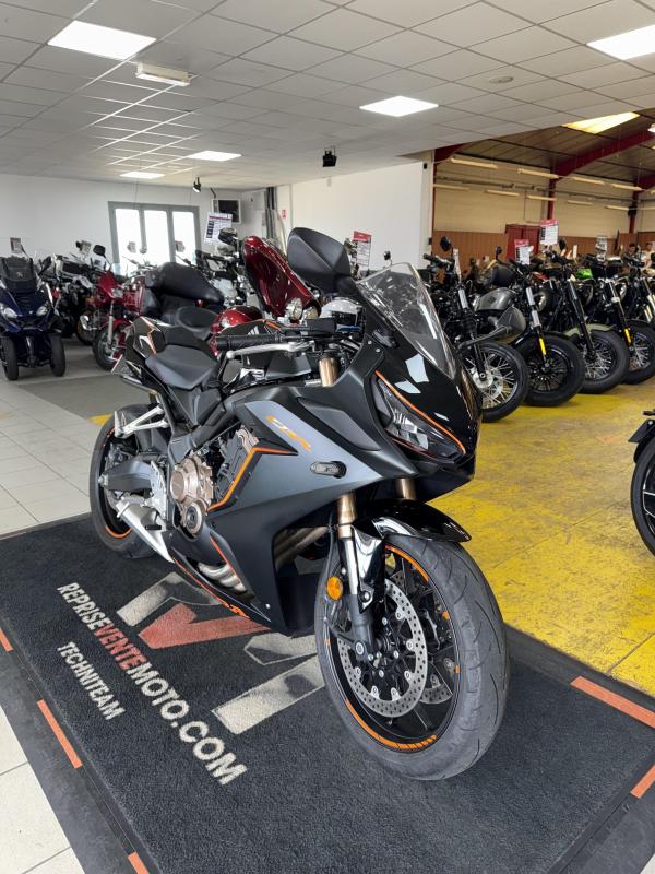 Honda CBR 650 R REP.ECH.POSS 7 699