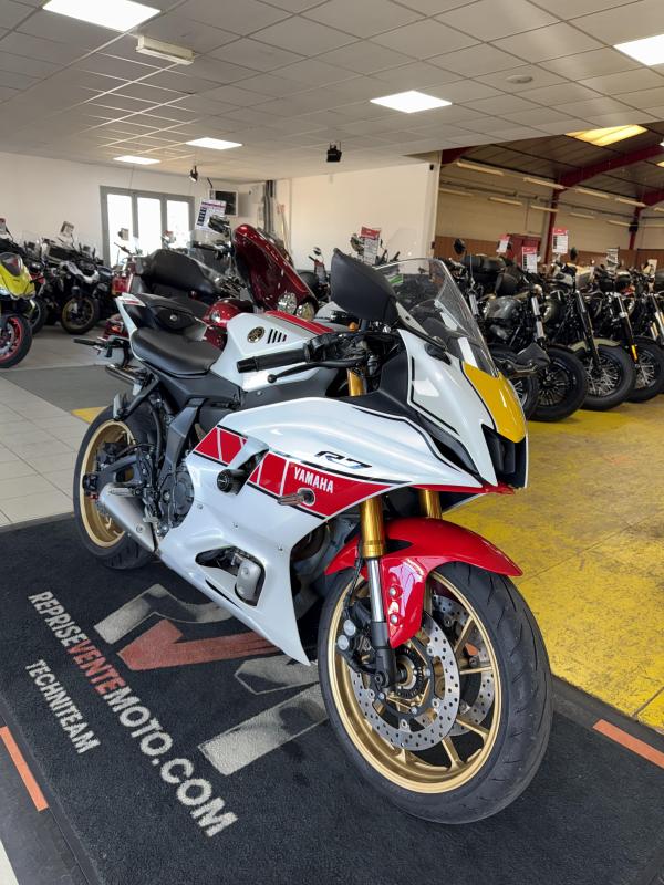 Yamaha R7 REP.ECH.POSS 9 399
