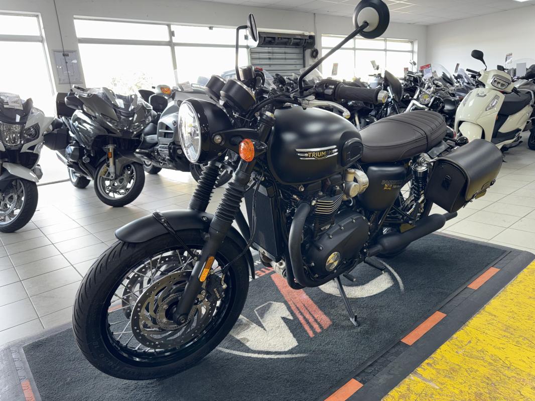 Triumph T120 BLACK REP.ECH.POSS 9 999