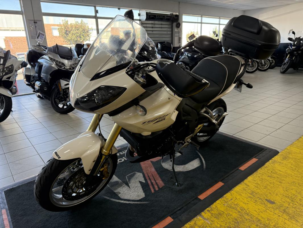 Triumph TIGER 1050 REP.ECH.POSS 4 699