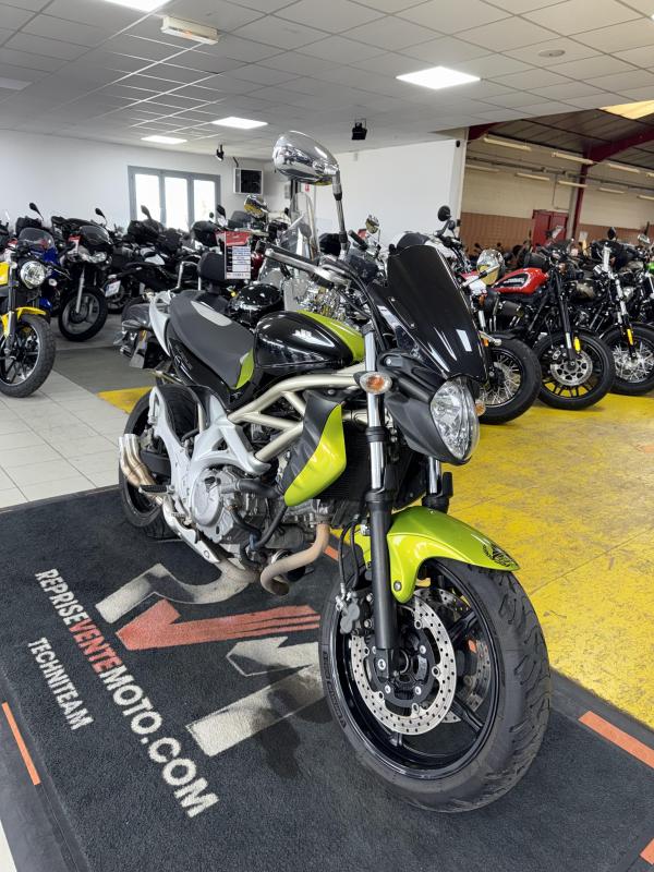 Suzuki 650 GLADIUS REP.ECH.POSS 2 299