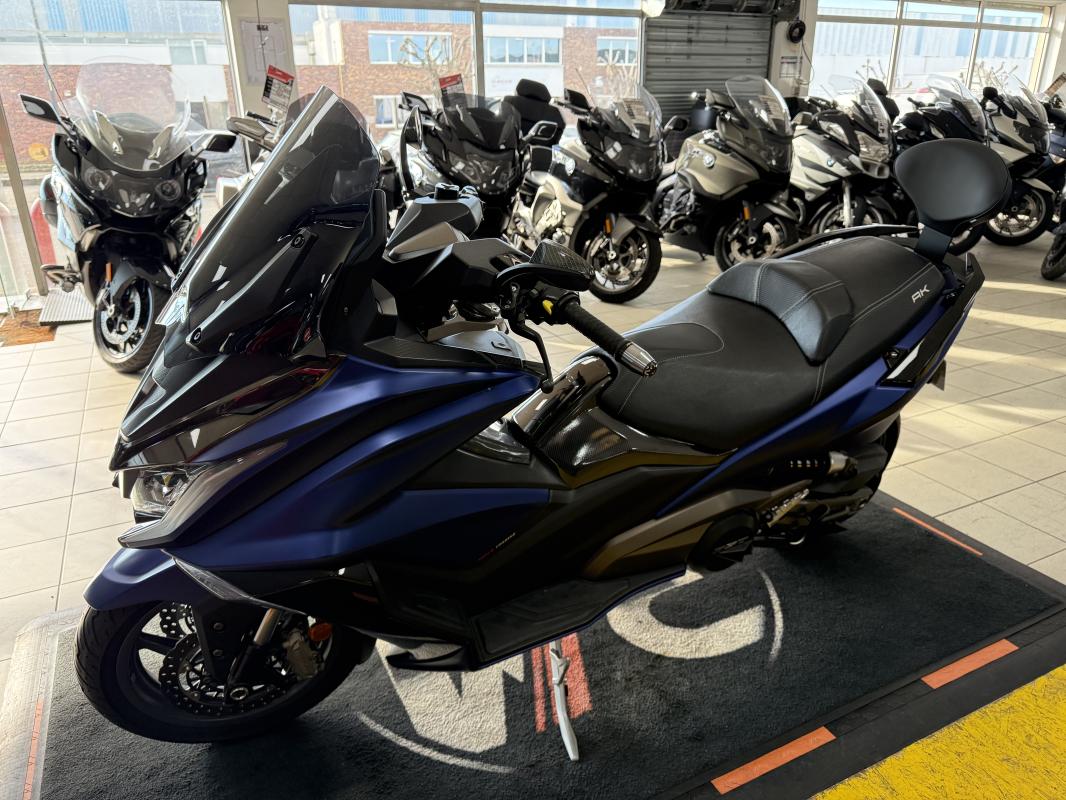 Kymco AK 550 REP.ECH.POSS 4 899