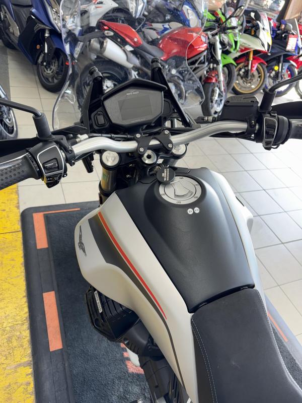 Moto Guzzi V85 TT TRAVEL REP.ECH.POSS 7 299